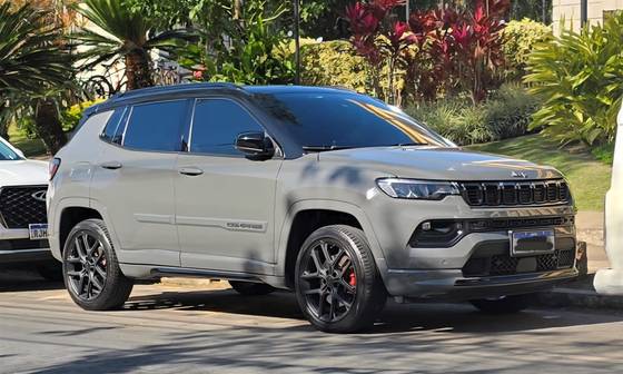 JEEP COMPASS 2.0 HURRICANE 4 TURBO GASOLINA BLACKHAWK AT9 JEEP COMPASS 2.0 HURRICANE 4 TURBO GASOLINA BLACKHAWK AT9